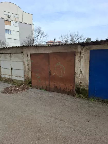 Gradske lokacije | 4zida.rs