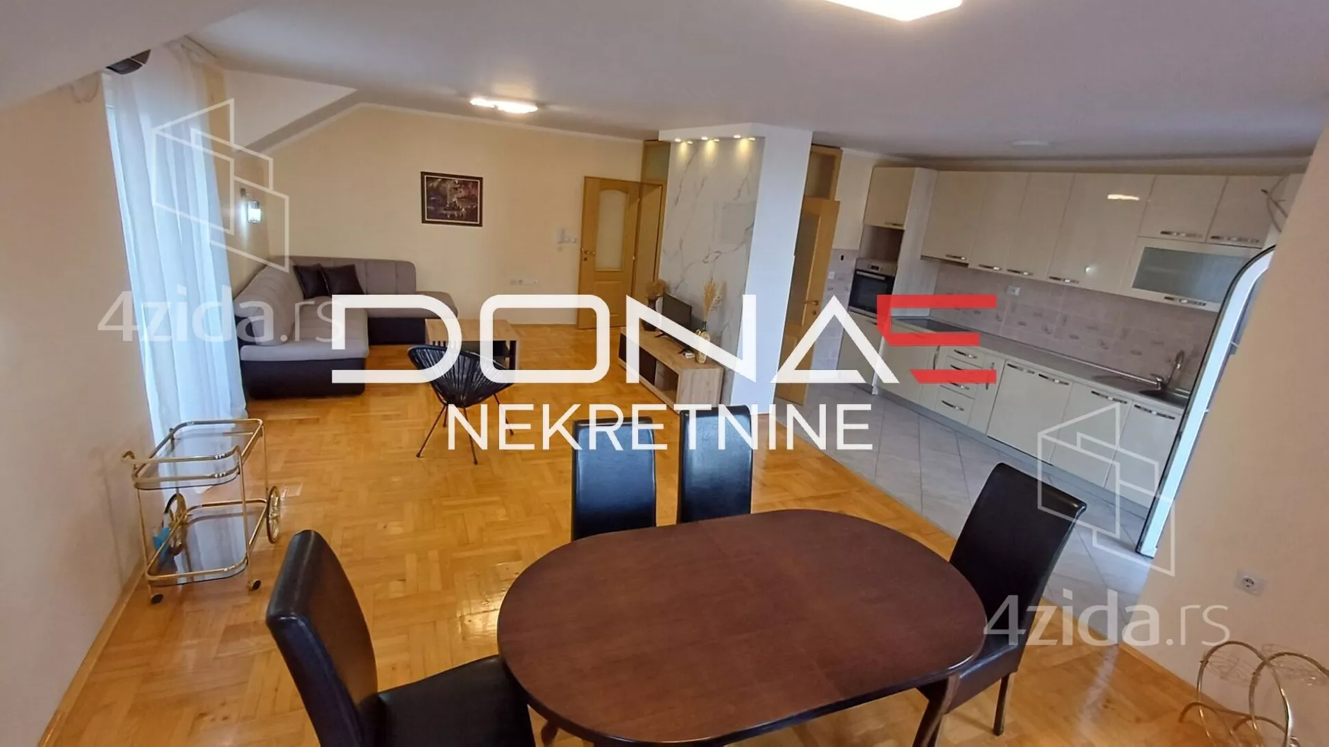 Četvorosoban stan | 4zida