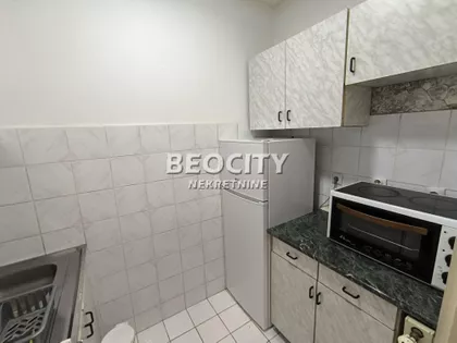 Heroja Pinkija | 4zida.rs