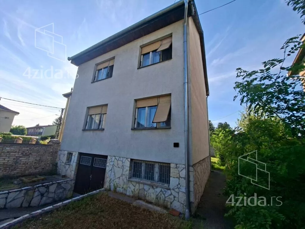 3-etažna kuća | 4zida