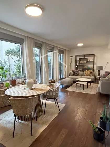 Mome Kapora | 4zida.rs