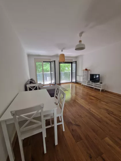 Karađorđeva 19 | 4zida.rs