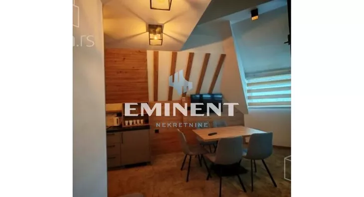 Šestosoban stan | 4zida