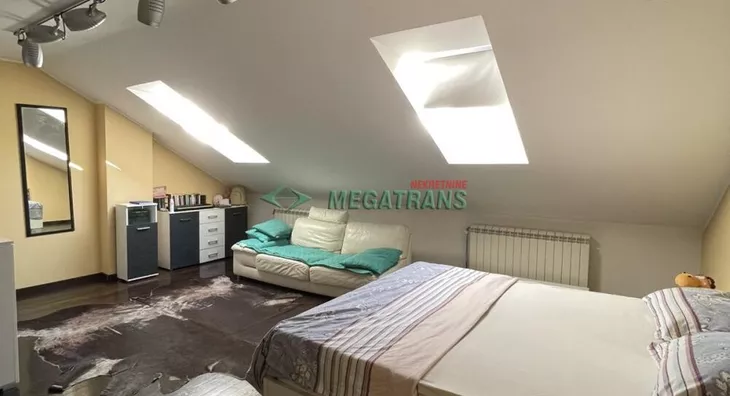 Šestosoban stan | 4zida