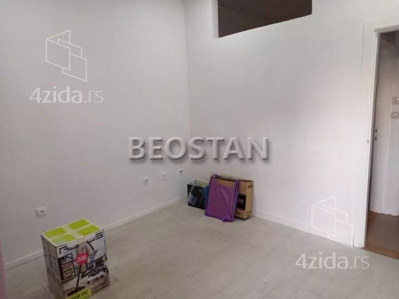 Lokal | 4zida