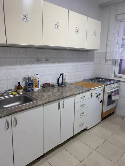 Prištinska 53 | 4zida.rs