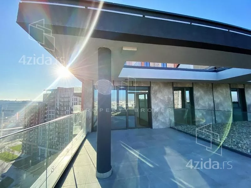 Petosoban stan | 4zida