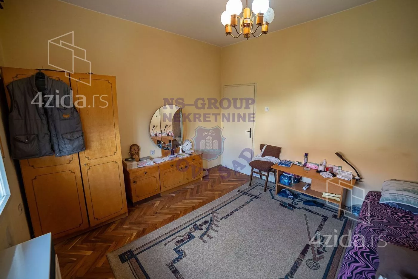 Sedmosoban stan | 4zida