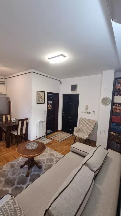 Novosadska 21 | 4zida.rs
