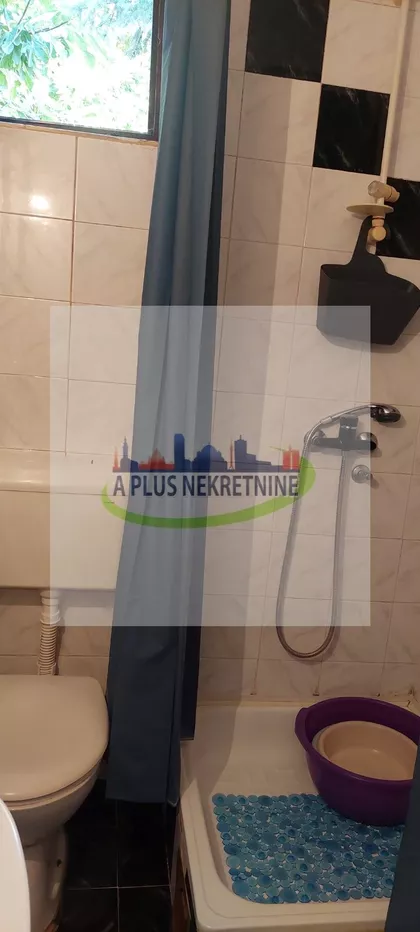 Tihomira Višnjevca | 4zida.rs