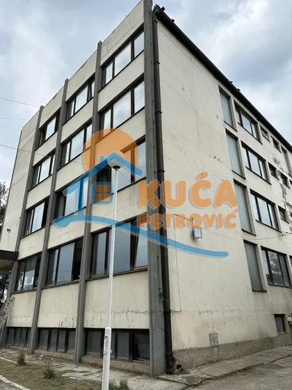 9. oktobra | 4zida.rs