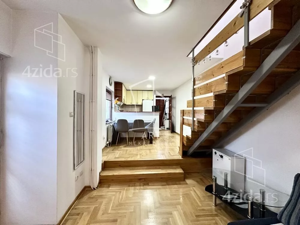 3-etažna kuća | 4zida