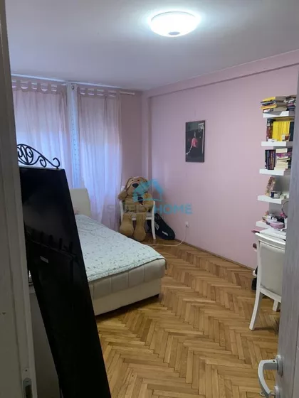 Sarajevska | 4zida.rs