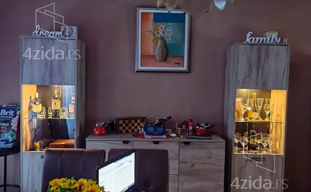 3-etažna kuća | 4zida