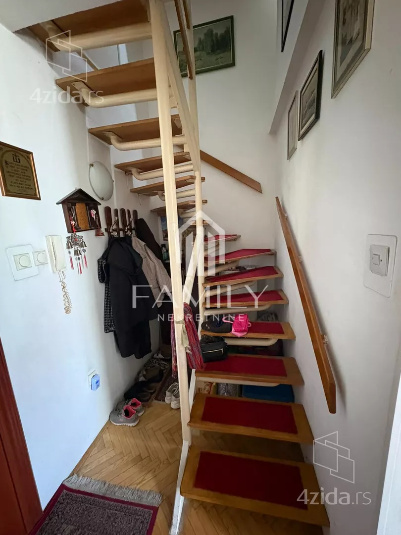 Troiposoban stan | 4zida