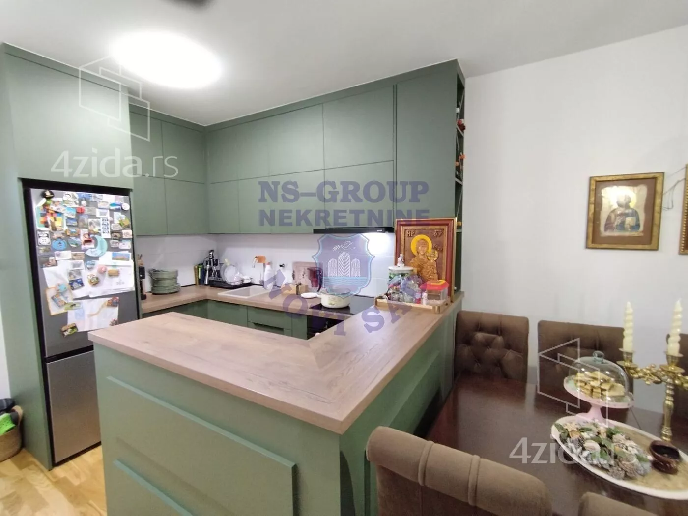 Četvorosoban stan | 4zida