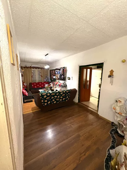 Koriolan Doban 44 | 4zida.rs