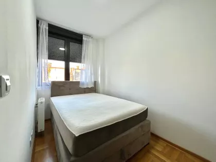 Crveni Krst Vračar | 4zida.rs