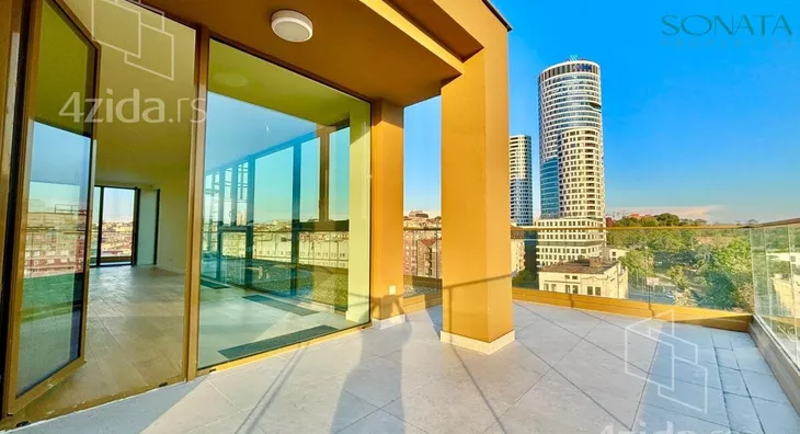 Šestosoban stan | 4zida