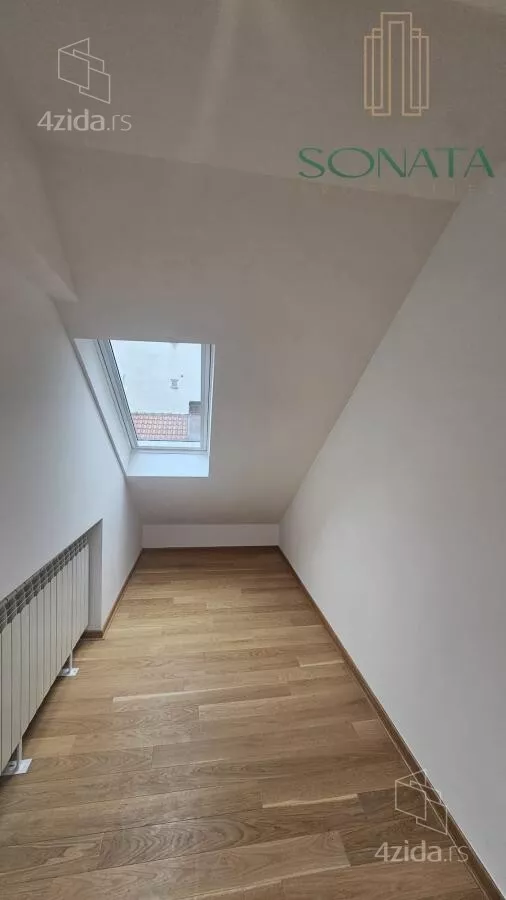 Petosoban stan | 4zida