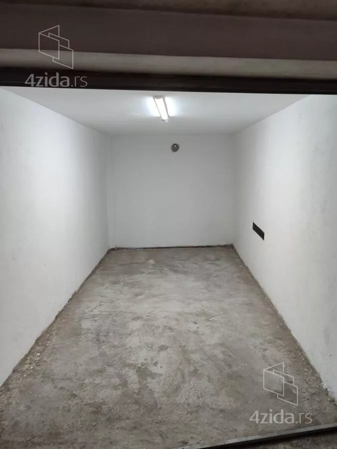 Garaža/Parking | 4zida