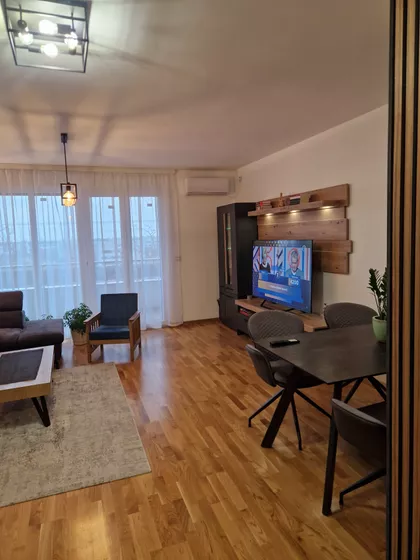 Mažuranićeva 44a | 4zida.rs