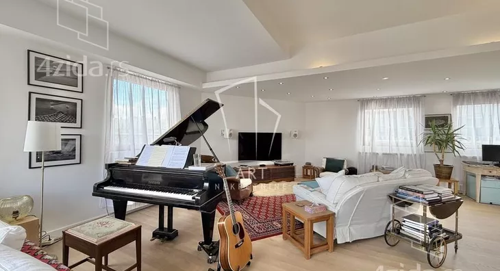 Četvoroiposoban stan | 4zida