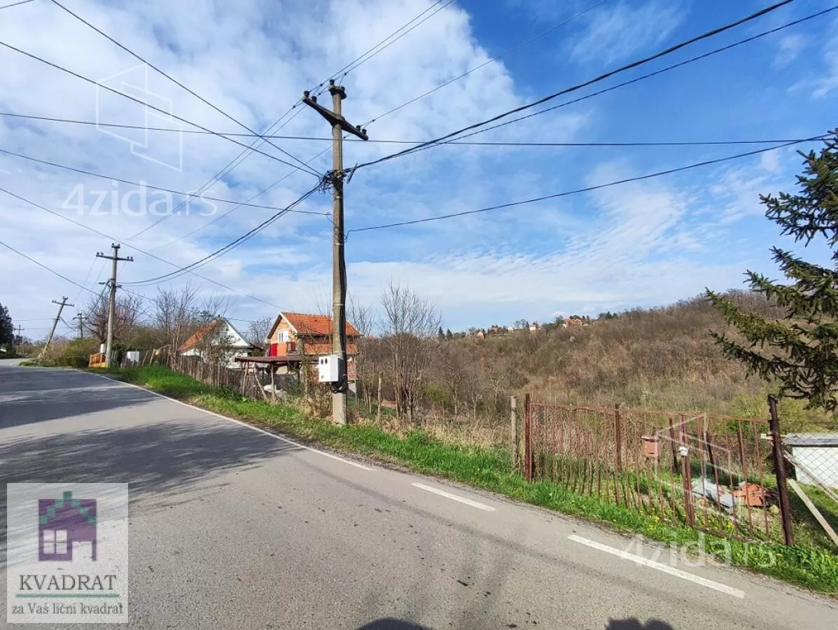 Plac | 4zida