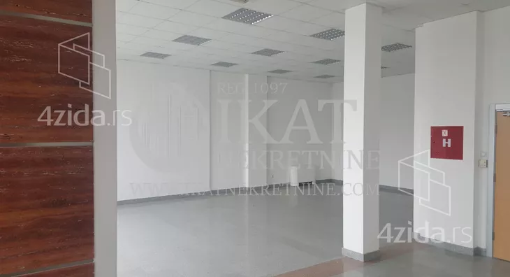 Poslovni prostor | 4zida