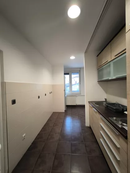 Venizelosova | 4zida.rs