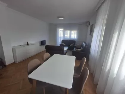 Zvečanska | 4zida.rs