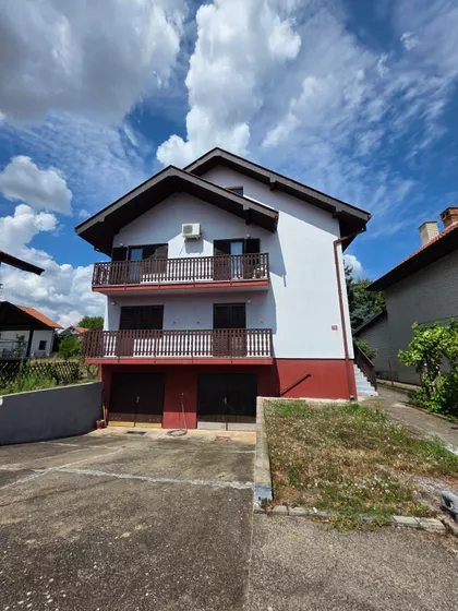 Budžino Brdo | 4zida.rs