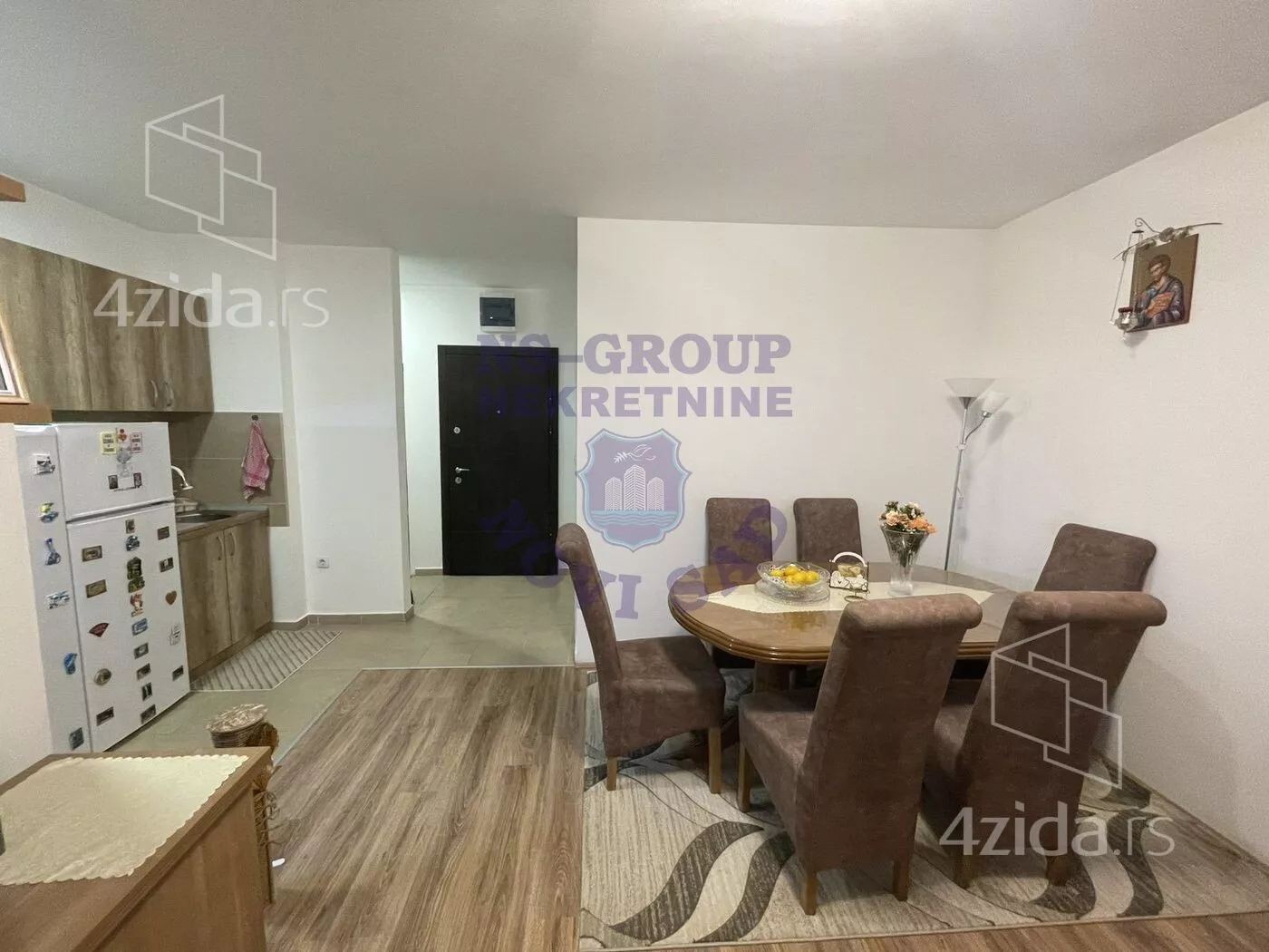 Troiposoban stan | 4zida