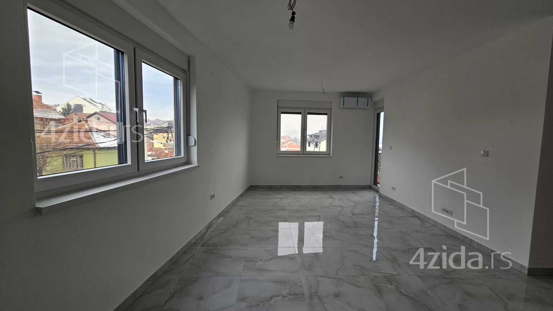 Dvoiposoban stan | 4zida