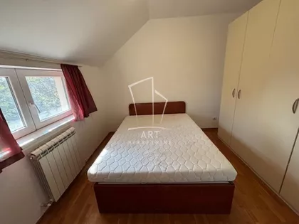 Petra Drapšina | 4zida.rs