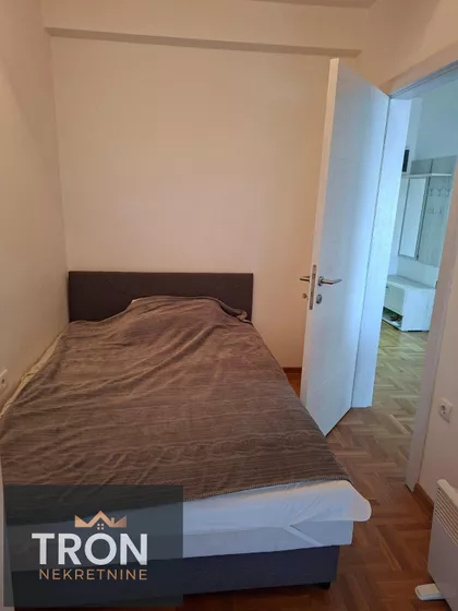 Nemanjina | 4zida.rs