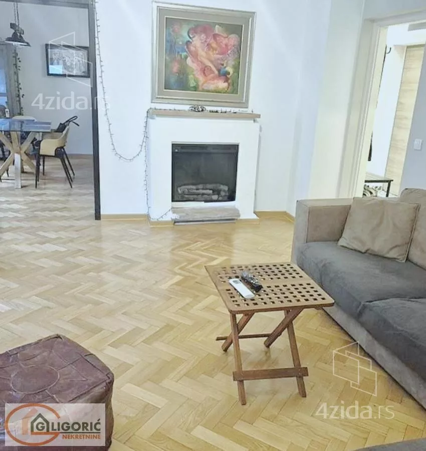 Troiposoban stan | 4zida