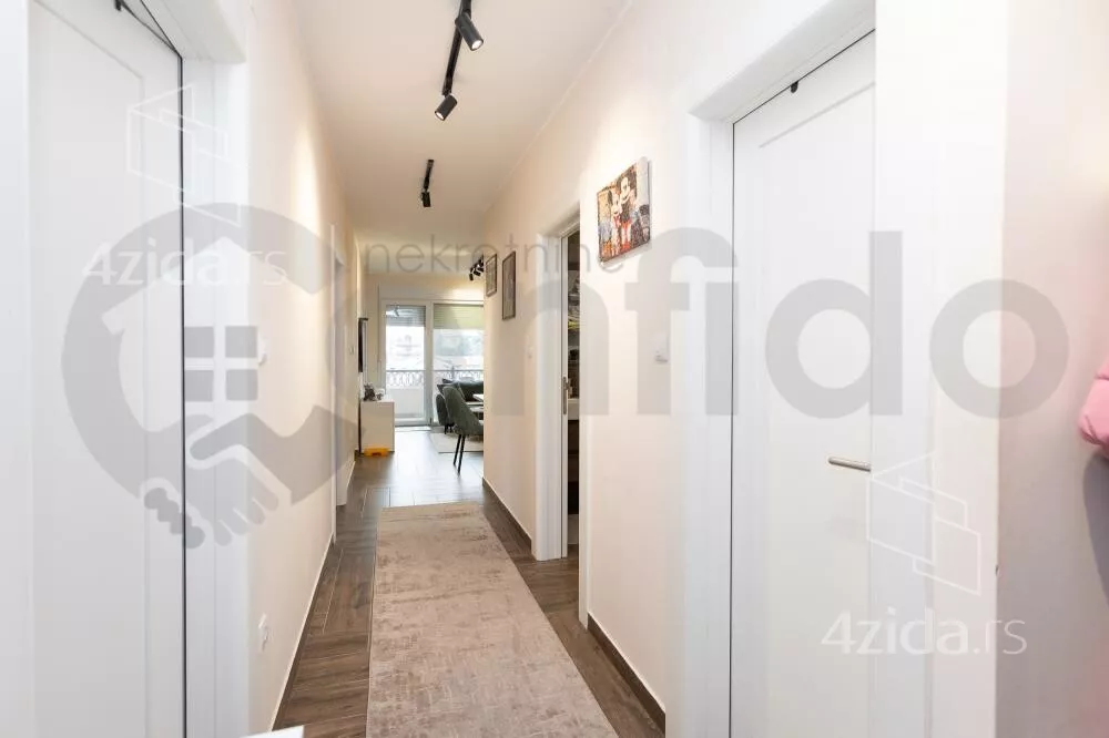 Četvorosoban stan | 4zida