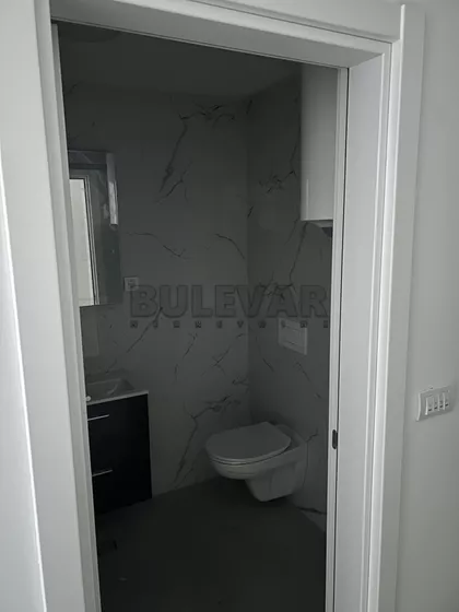 Cara Dušana | 4zida.rs