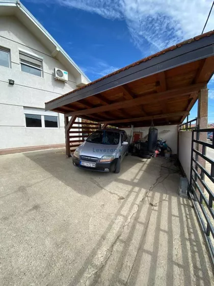 Rada Končara | 4zida.rs