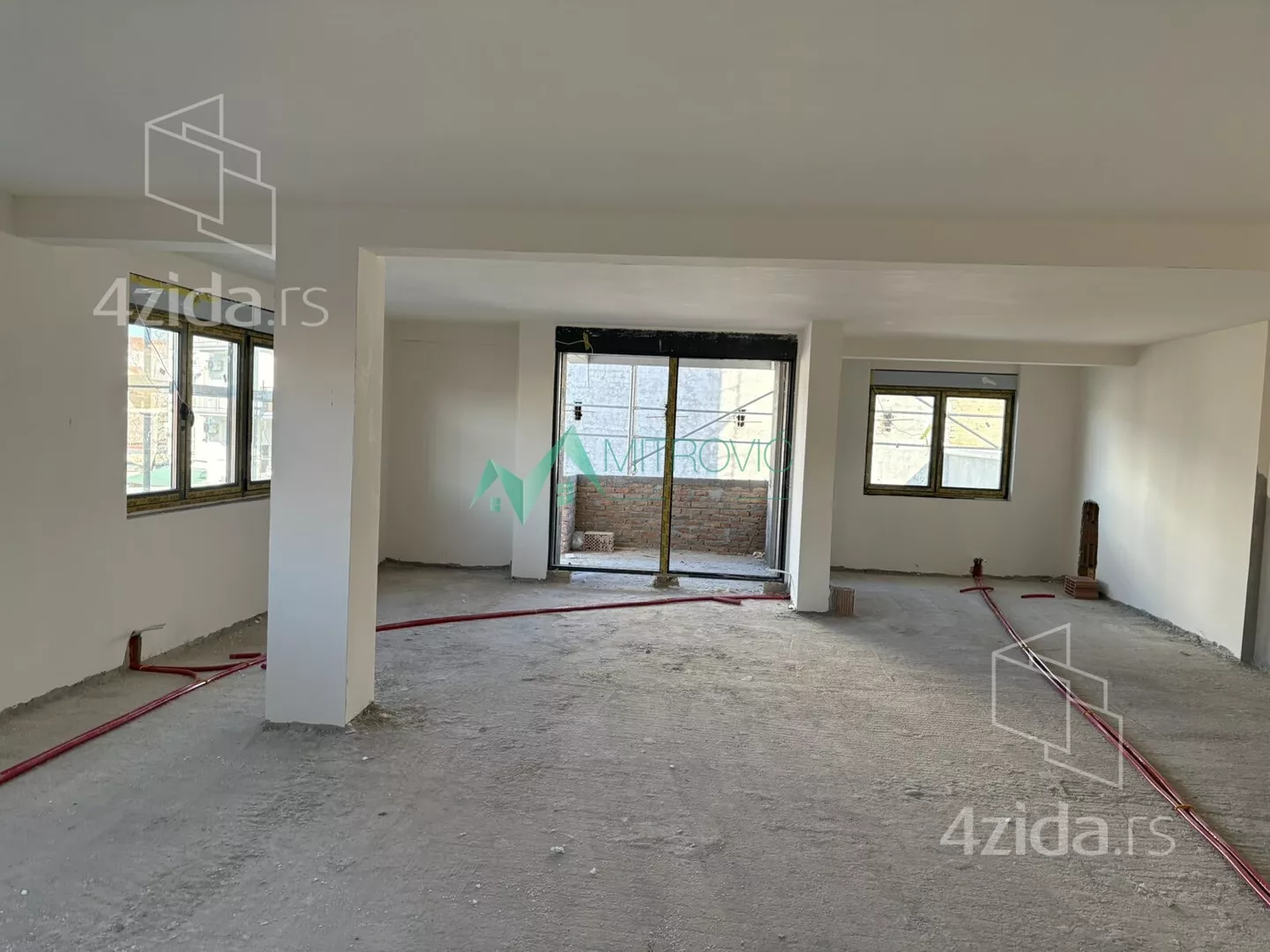 Četvorosoban stan | 4zida