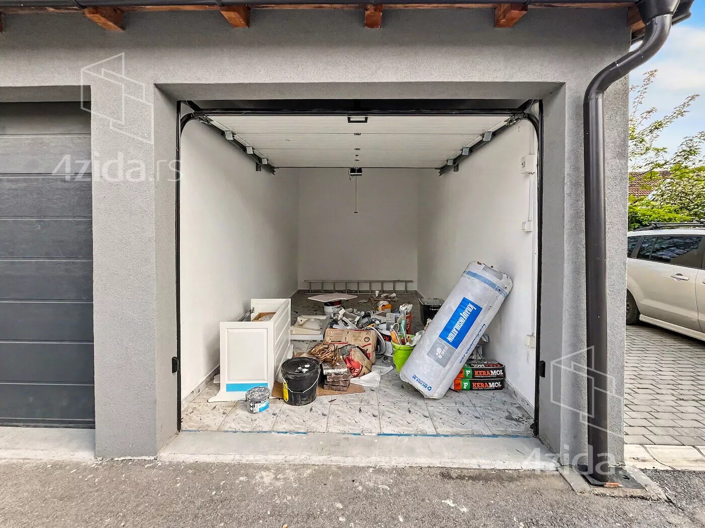 Garaža | 4zida