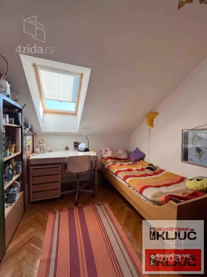 Troiposoban stan | 4zida