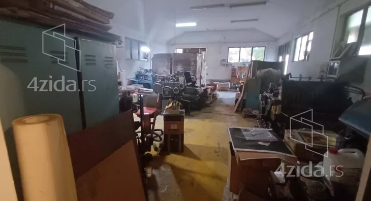 Poslovni prostor | 4zida