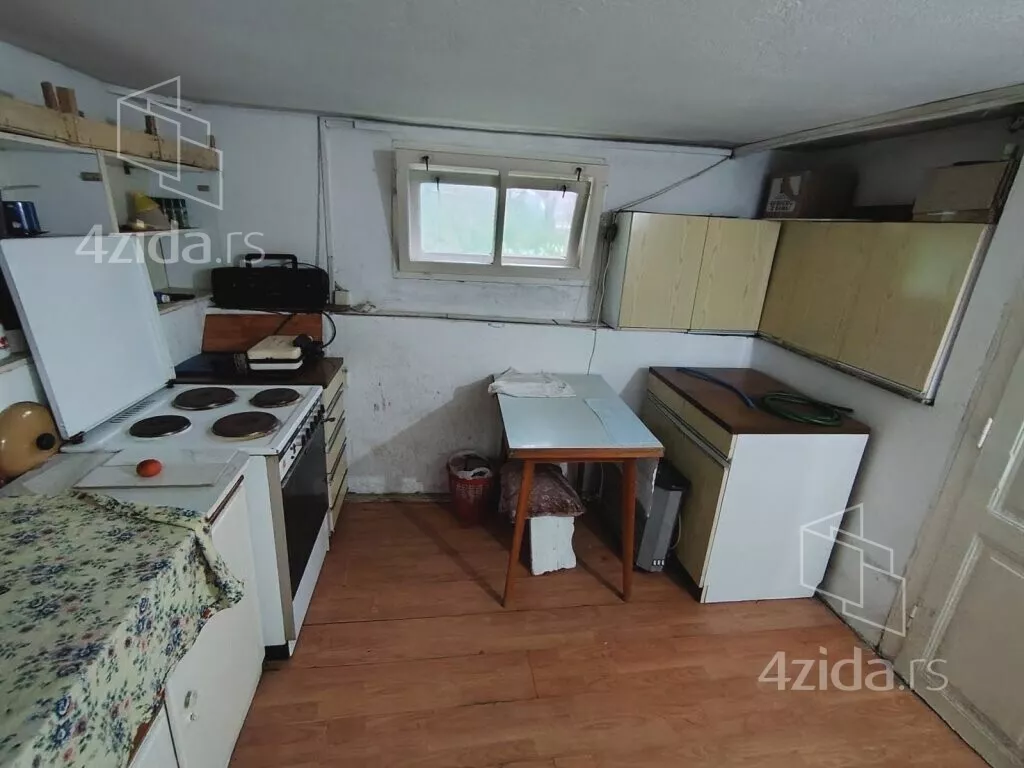 3-etažna kuća | 4zida