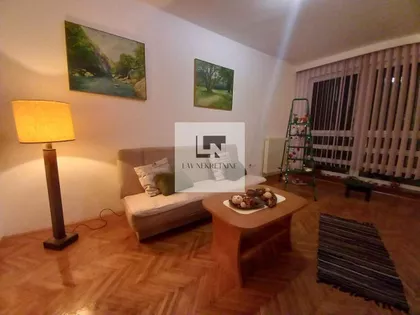 Pravni fakultet - Vračar | 4zida.rs