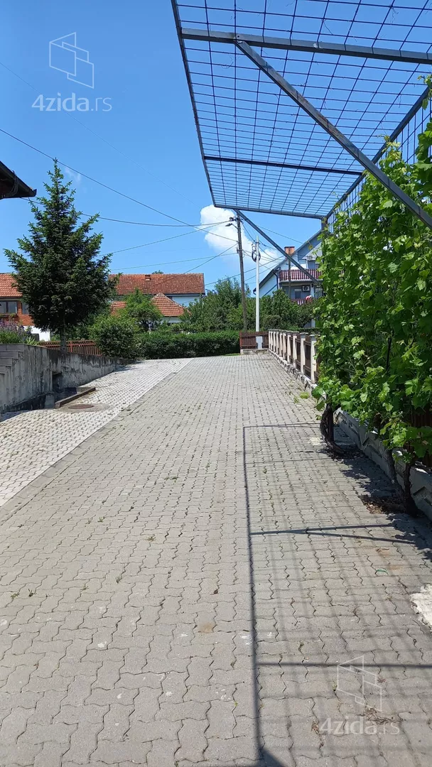 3-etažna kuća | 4zida