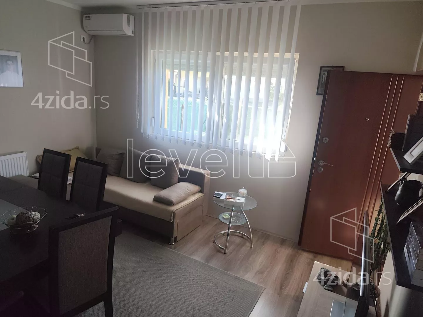 Jednoiposoban stan | 4zida