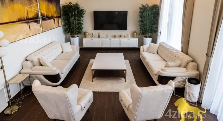 Petosoban stan | 4zida