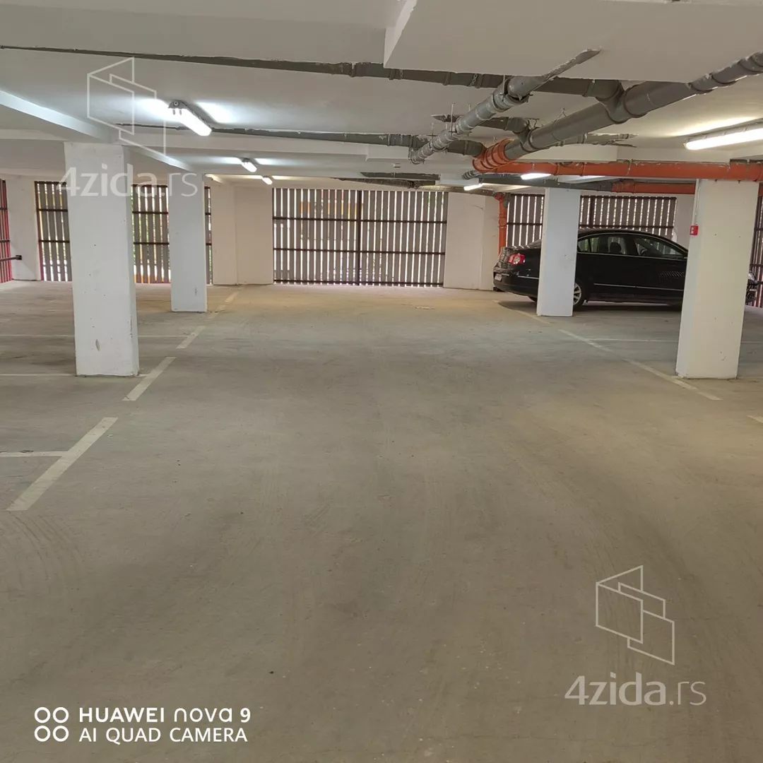 Garaža | 4zida